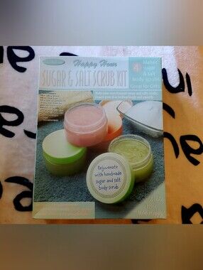 Happy Hour Sugar & Salt Scrub Kit - Green & Pink